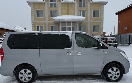 Hyundai Grand Starex Grand Starex I рестайлинг 2, 2014 год, 1 990 000 рублей, 3 фотография