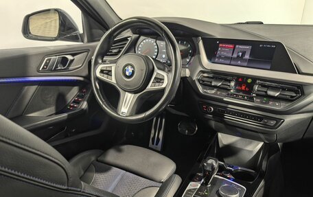 BMW 1 серия, 2021 год, 2 999 000 рублей, 19 фотография