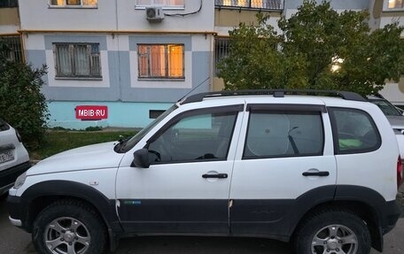Chevrolet Niva I рестайлинг, 2015 год, 700 000 рублей, 5 фотография