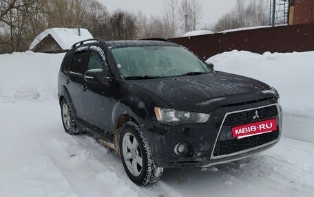 Mitsubishi Outlander III рестайлинг 3, 2010 год, 990 000 рублей, 6 фотография