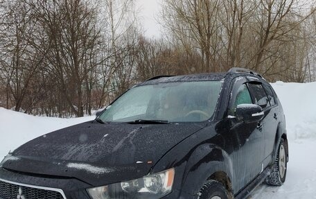 Mitsubishi Outlander III рестайлинг 3, 2010 год, 990 000 рублей, 5 фотография