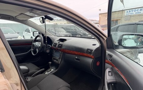 Toyota Avensis III рестайлинг, 2005 год, 585 000 рублей, 9 фотография