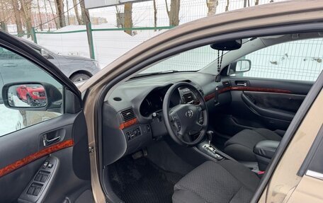 Toyota Avensis III рестайлинг, 2005 год, 585 000 рублей, 8 фотография