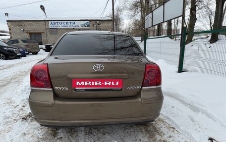 Toyota Avensis III рестайлинг, 2005 год, 585 000 рублей, 4 фотография