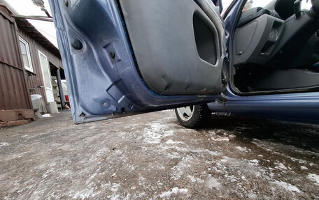 Renault Clio III, 2000 год, 250 000 рублей, 9 фотография