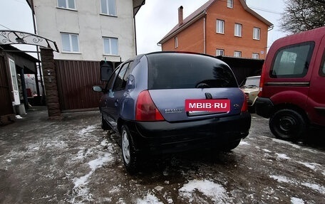 Renault Clio III, 2000 год, 250 000 рублей, 2 фотография