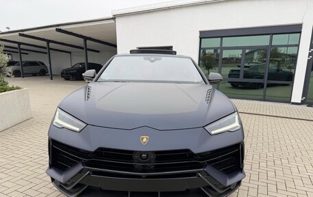 Lamborghini Urus I, 2026 год, 42 000 000 рублей, 3 фотография