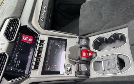 Lamborghini Urus I, 2026 год, 42 000 000 рублей, 17 фотография