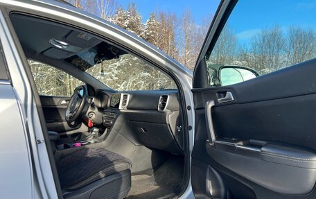 KIA Sportage IV рестайлинг, 2019 год, 2 100 000 рублей, 18 фотография