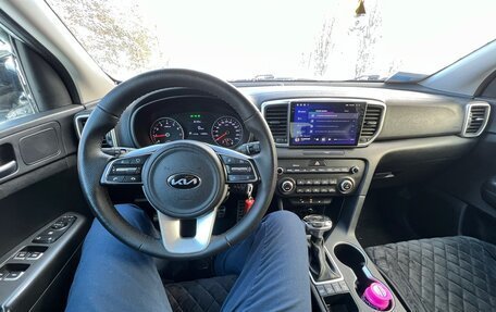 KIA Sportage IV рестайлинг, 2019 год, 2 100 000 рублей, 30 фотография