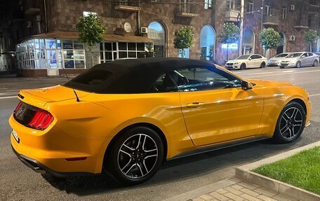 Ford Mustang VI рестайлинг, 2018 год, 2 700 000 рублей, 8 фотография