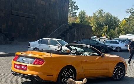 Ford Mustang VI рестайлинг, 2018 год, 2 700 000 рублей, 5 фотография