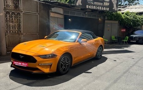 Ford Mustang VI рестайлинг, 2018 год, 2 700 000 рублей, 6 фотография