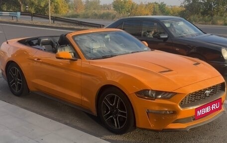 Ford Mustang VI рестайлинг, 2018 год, 2 700 000 рублей, 3 фотография