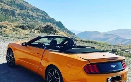 Ford Mustang VI рестайлинг, 2018 год, 2 700 000 рублей, 13 фотография