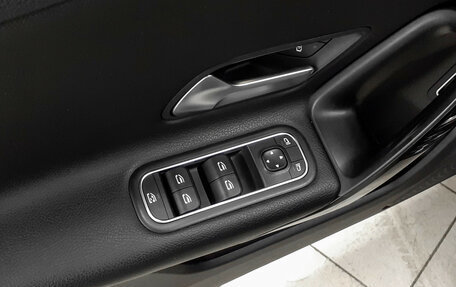 Mercedes-Benz CLA, 2019 год, 2 190 000 рублей, 23 фотография