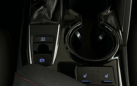 Toyota Camry, 2020 год, 2 750 000 рублей, 10 фотография