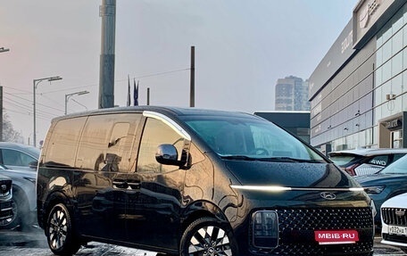 Hyundai Staria, 2021 год, 5 399 000 рублей, 1 фотография