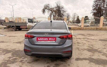 Hyundai Solaris II рестайлинг, 2018 год, 1 175 000 рублей, 5 фотография