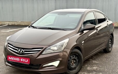 Hyundai Solaris II рестайлинг, 2015 год, 860 000 рублей, 5 фотография