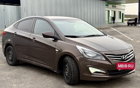 Hyundai Solaris II рестайлинг, 2015 год, 860 000 рублей, 2 фотография