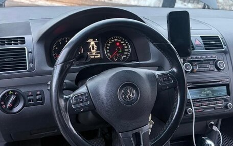 Volkswagen Touran III, 2012 год, 900 000 рублей, 7 фотография