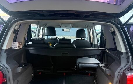 Volkswagen Touran III, 2012 год, 900 000 рублей, 11 фотография