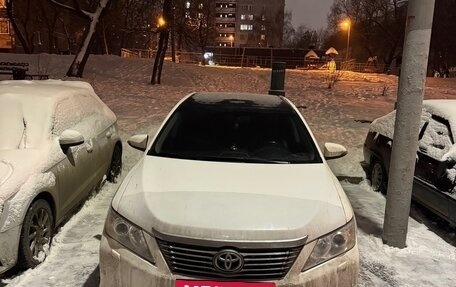 Toyota Camry, 2013 год, 1 350 000 рублей, 5 фотография