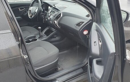 Hyundai ix35 I рестайлинг, 2013 год, 1 500 000 рублей, 13 фотография