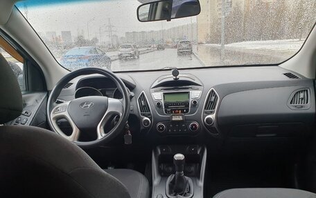 Hyundai ix35 I рестайлинг, 2013 год, 1 500 000 рублей, 9 фотография