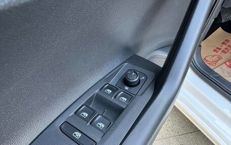 Volkswagen Polo, 2021 год, 1 300 000 рублей, 17 фотография