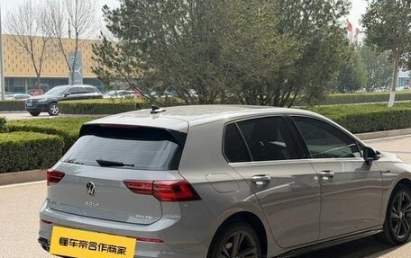 Volkswagen Golf VII, 2021 год, 2 000 000 рублей, 2 фотография