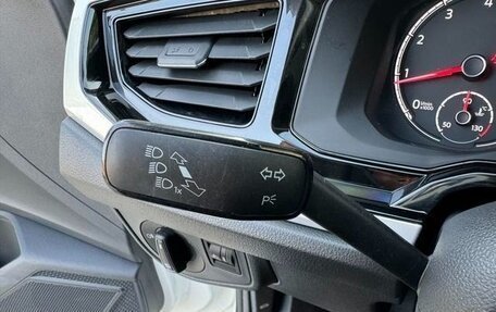 Volkswagen Polo, 2021 год, 1 300 000 рублей, 23 фотография