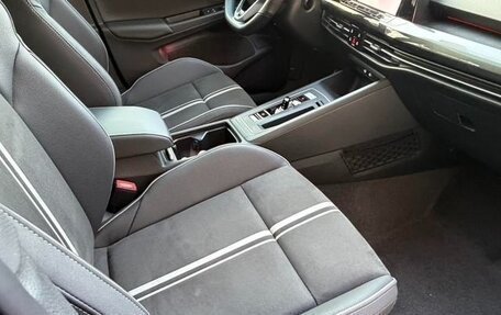 Volkswagen Golf VII, 2021 год, 2 000 000 рублей, 9 фотография