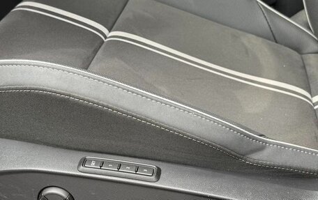 Volkswagen Golf VII, 2021 год, 2 000 000 рублей, 10 фотография