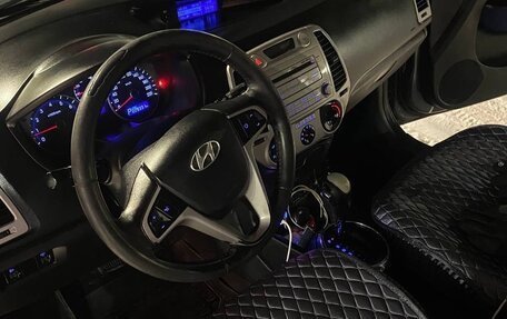 Hyundai i20 IB рестайлинг, 2010 год, 10 фотография