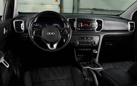 KIA Sportage IV рестайлинг, 2016 год, 1 679 000 рублей, 6 фотография