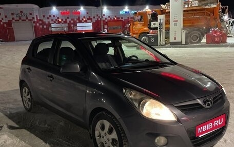 Hyundai i20 IB рестайлинг, 2010 год, 15 фотография