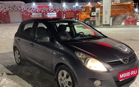 Hyundai i20 IB рестайлинг, 2010 год, 14 фотография