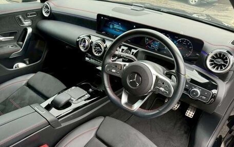 Mercedes-Benz CLA, 2020 год, 1 450 000 рублей, 2 фотография