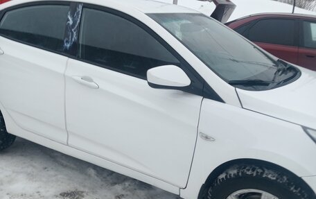 Hyundai Solaris II рестайлинг, 2016 год, 550 000 рублей, 8 фотография