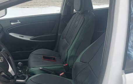 Hyundai Solaris II рестайлинг, 2016 год, 550 000 рублей, 1 фотография