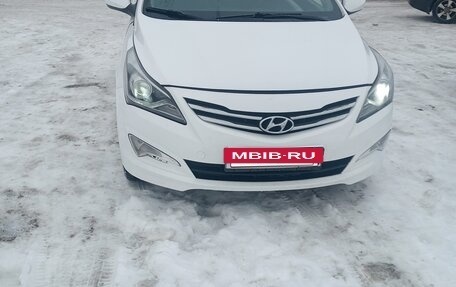Hyundai Solaris II рестайлинг, 2016 год, 550 000 рублей, 4 фотография
