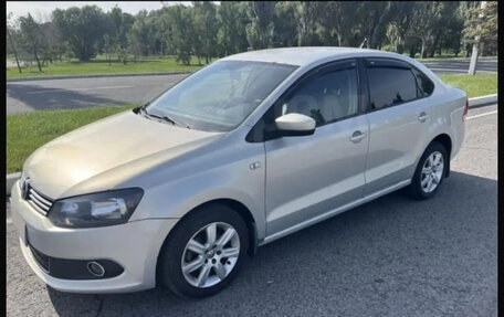 Volkswagen Polo VI (EU Market), 2011 год, 750 000 рублей, 1 фотография