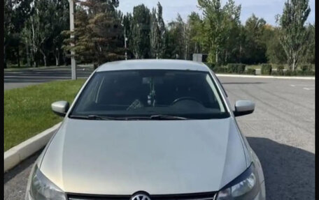 Volkswagen Polo VI (EU Market), 2011 год, 750 000 рублей, 3 фотография