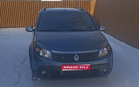 Renault Sandero I, 2013 год, 810 000 рублей, 1 фотография
