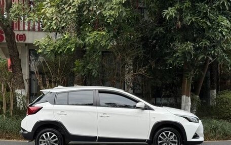 Toyota Yaris Cross, 2022 год, 1 159 292 рублей, 10 фотография