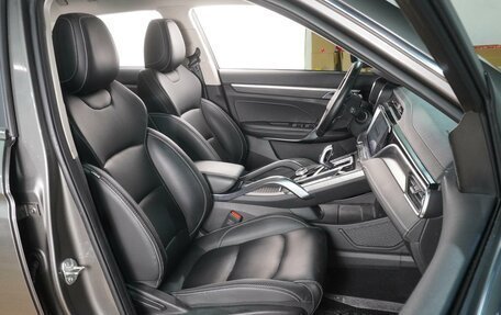 Geely Atlas, 2022 год, 1 999 000 рублей, 8 фотография