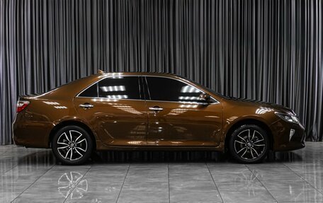 Toyota Camry, 2018 год, 2 399 000 рублей, 5 фотография