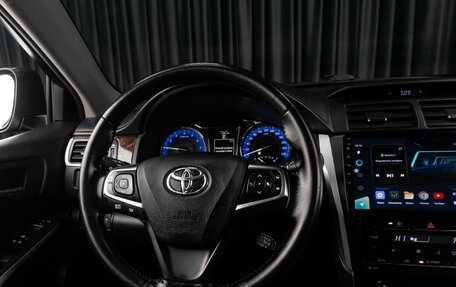 Toyota Camry, 2018 год, 2 399 000 рублей, 13 фотография
